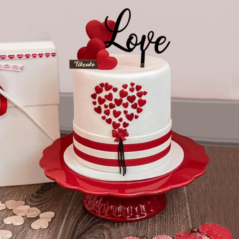 甜蜜送恋人爱心主题鲜奶蛋糕