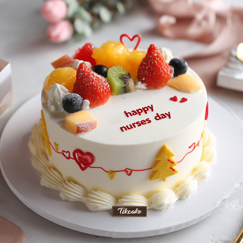 原创护士节主题水果鲜奶蛋糕