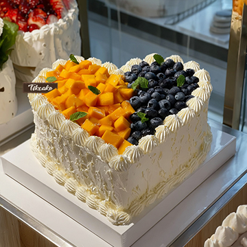 原创心形水果鲜奶蛋糕（二）